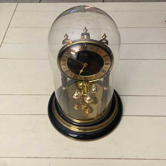 Elgin Other Elgin Anniversary Clock With Pendulum Vintage 991